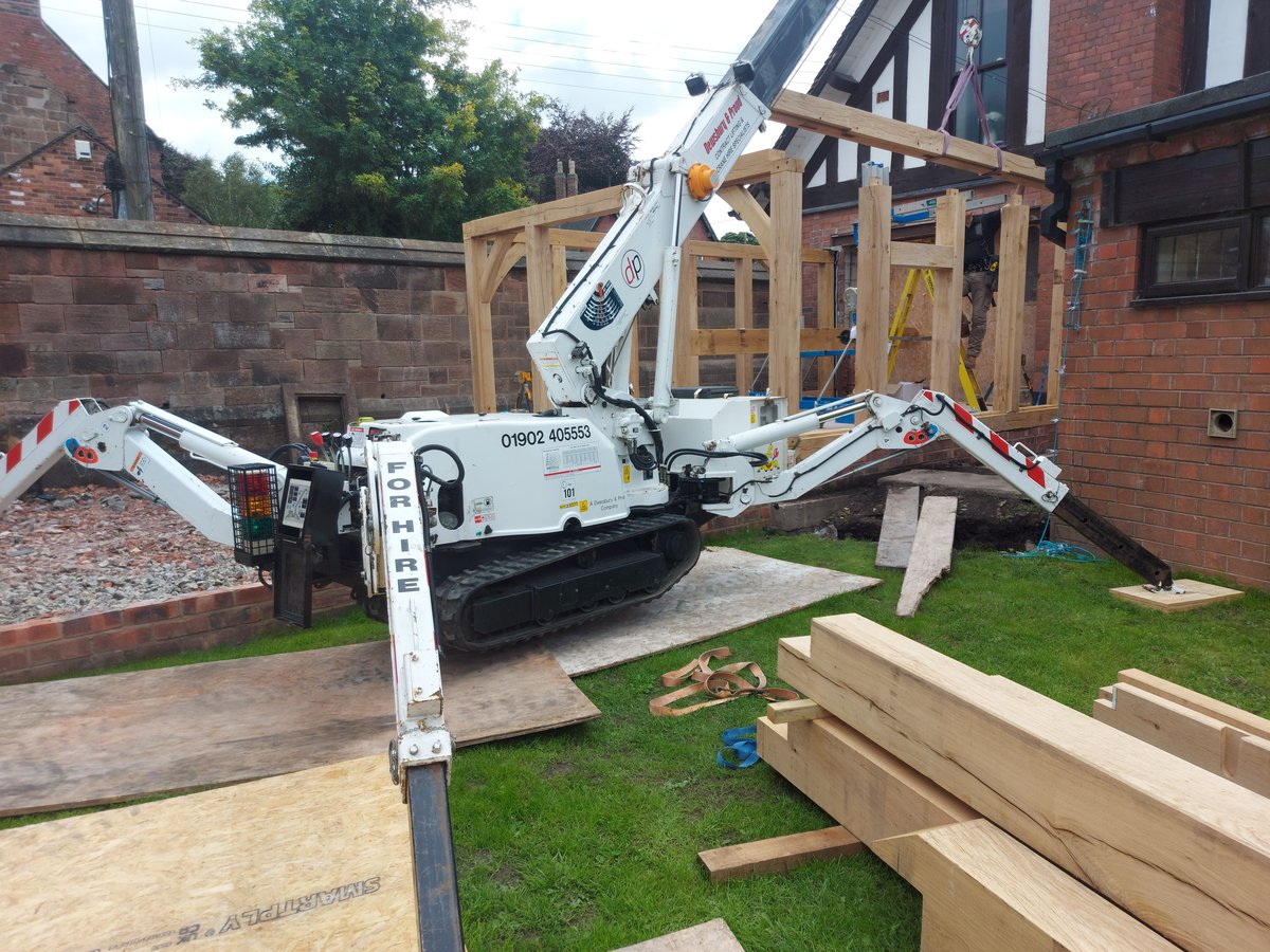 Oak frame assembly with crane