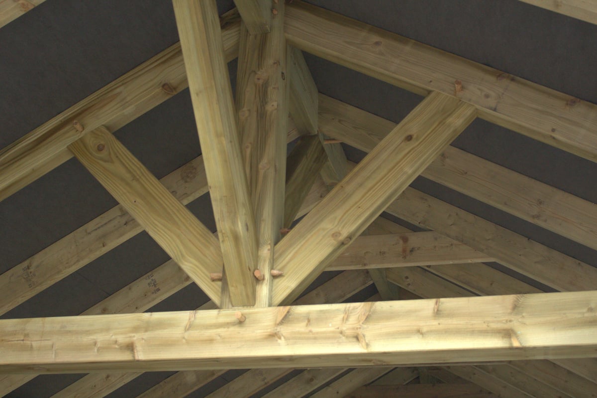 Softwood king truss