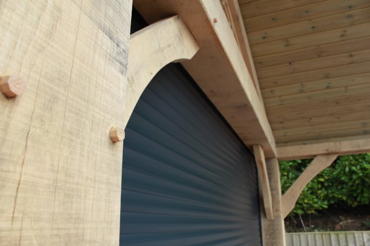 Oak Frame with Roller door